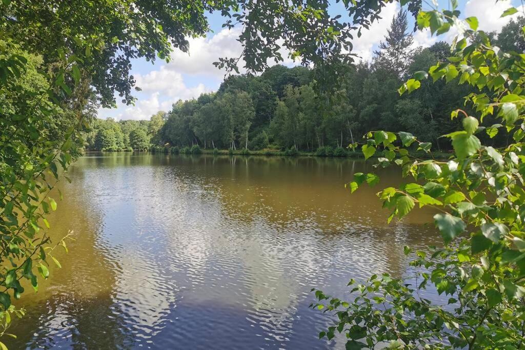 Gite Le Balcon Flaubert Forges-les-Eaux Exterior foto