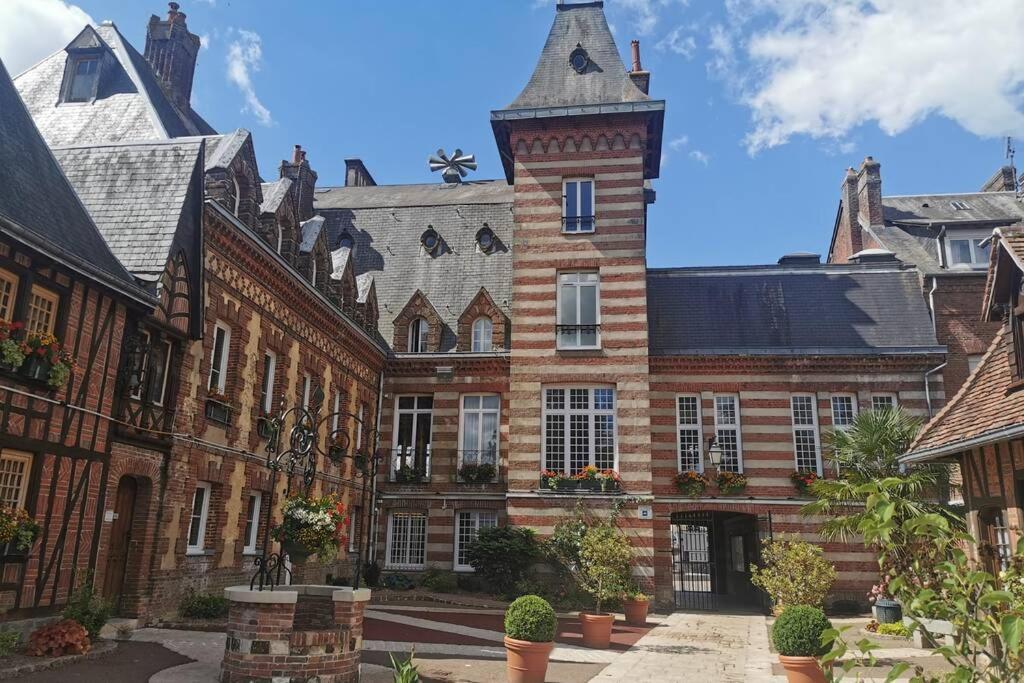 Gite Le Balcon Flaubert Forges-les-Eaux Exterior foto