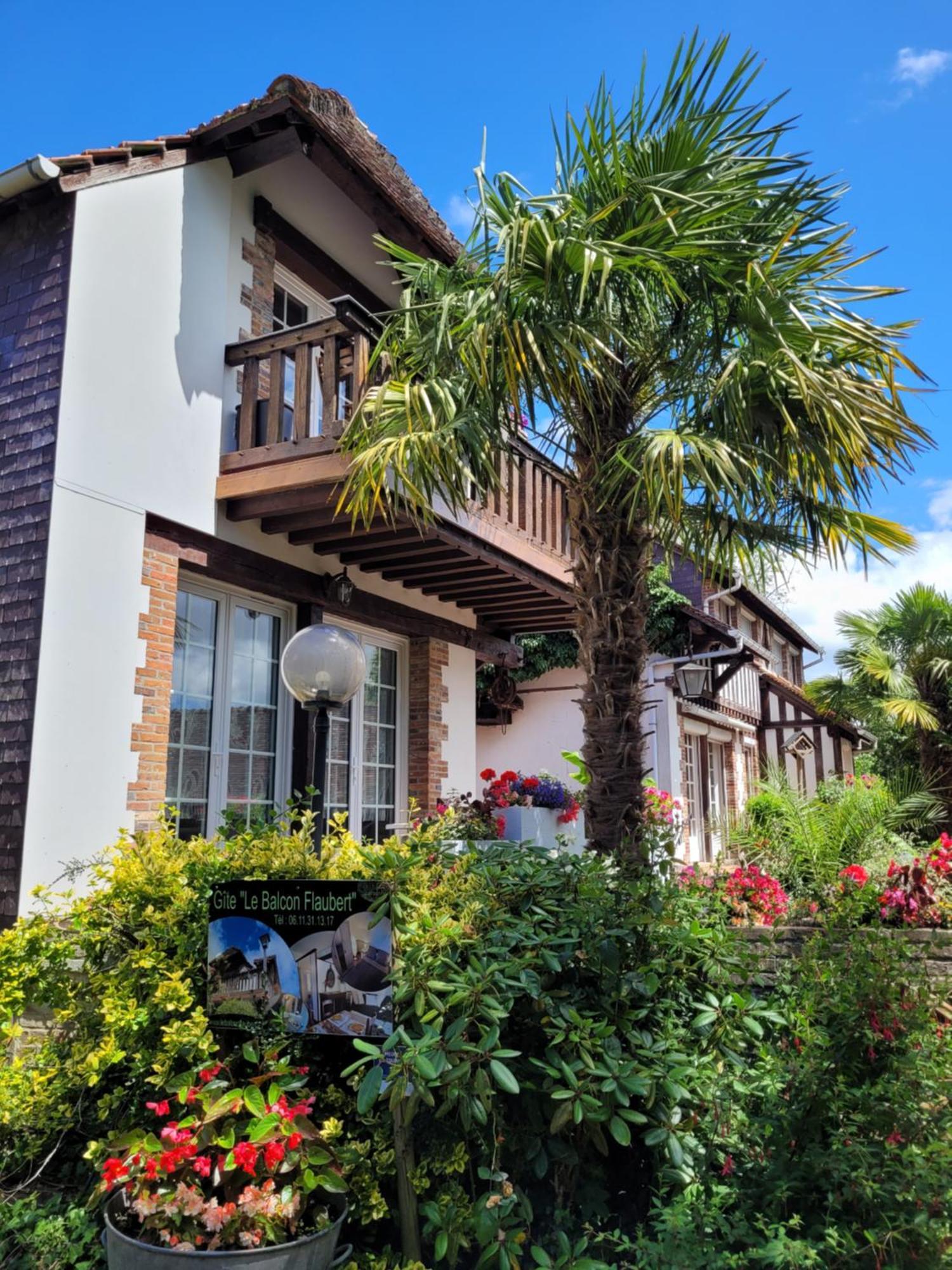 Gite Le Balcon Flaubert Forges-les-Eaux Exterior foto